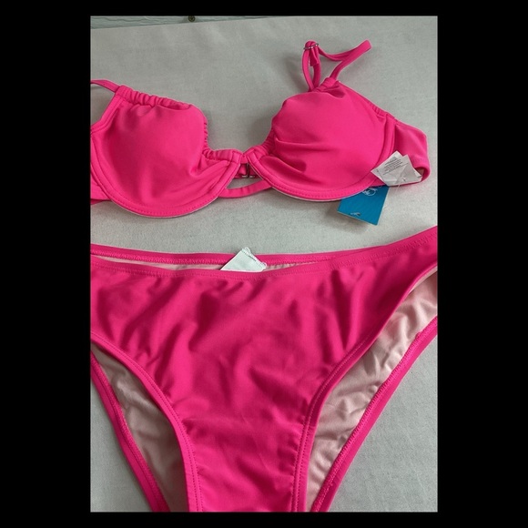 Pink two bikini. - Picture 4 of 6